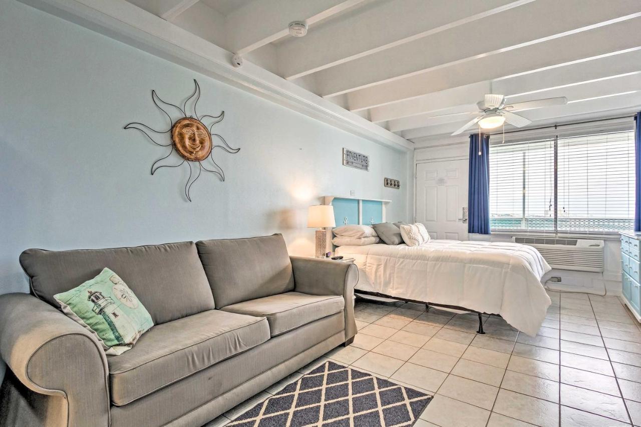 Panama City Beach Studio With Pool And Beach Access Exterior photo